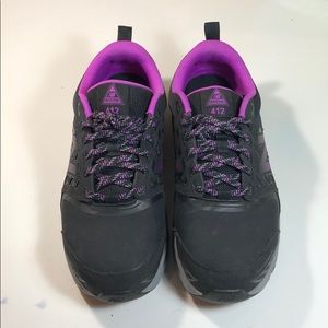 New Balance 412v1 Women’s Size 8.5 Gently Used